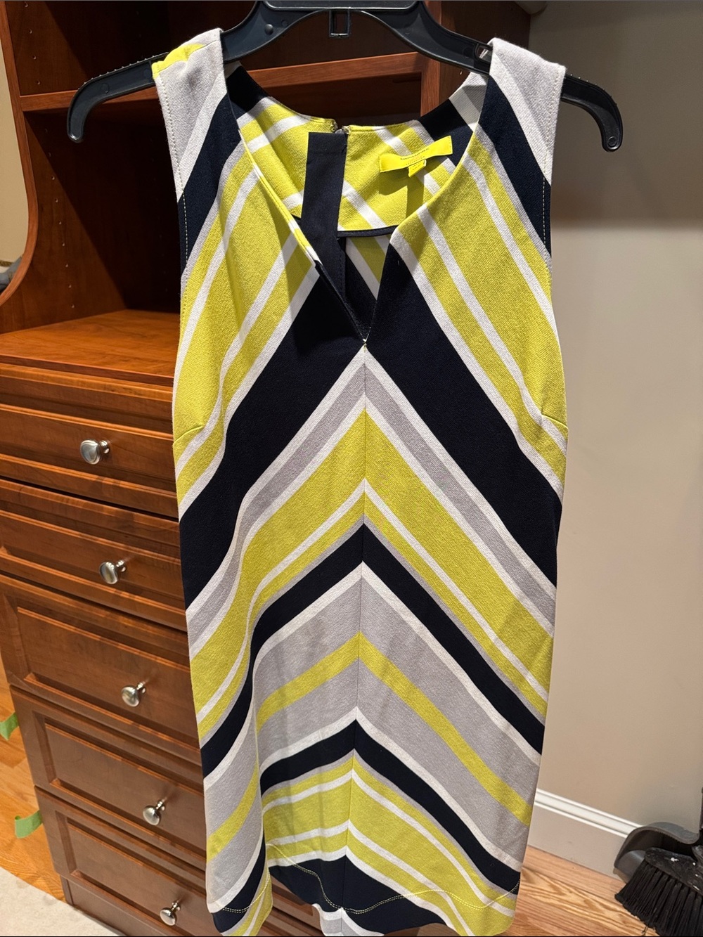 Sleeveless Chevron Stripe A-line /Shift Dress in Yellow, black, gray and White.